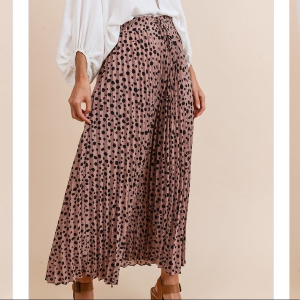 Mauve Maxi Skirt - Picture 3 of 6